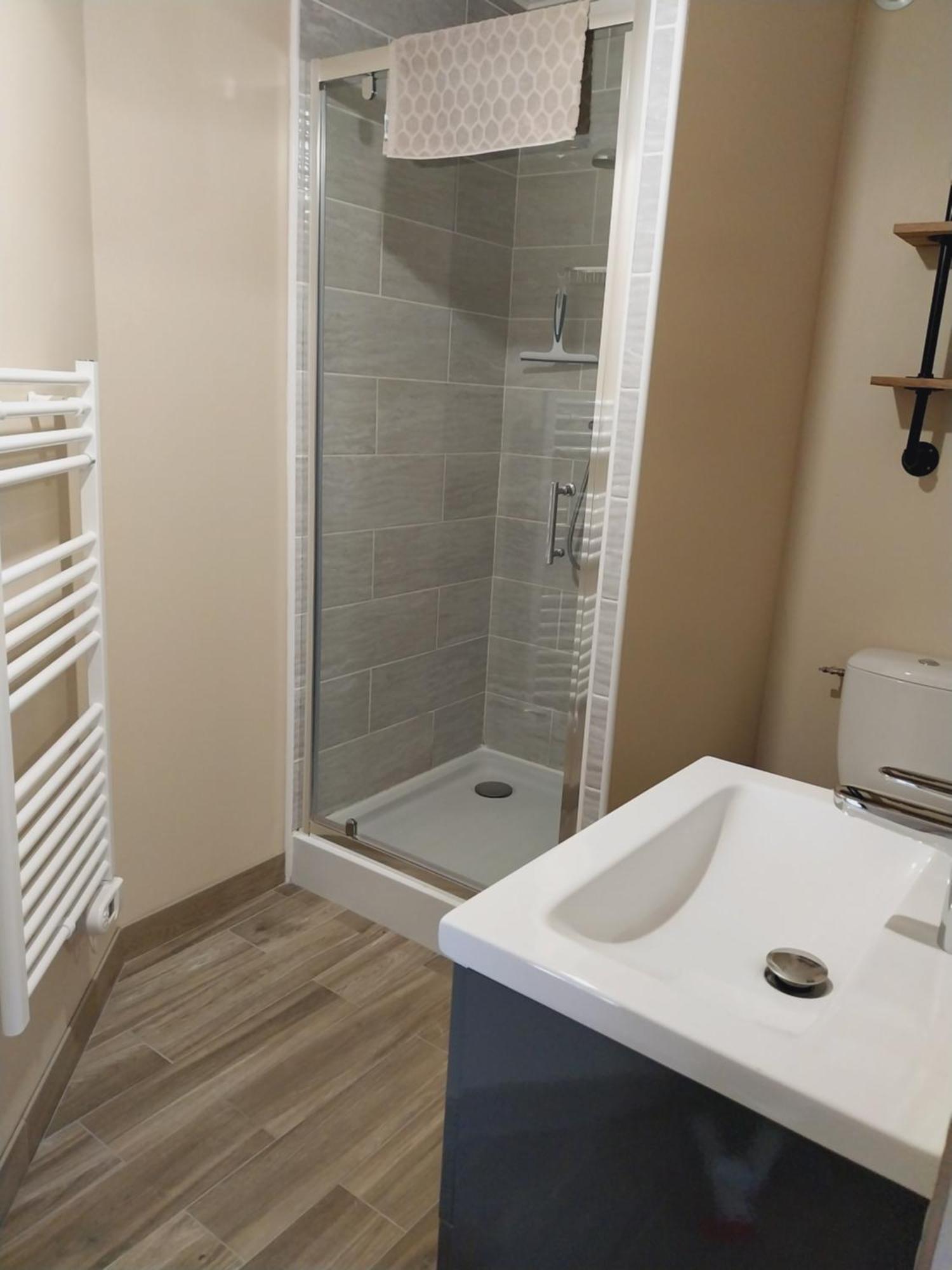 Superbe Grand Studio Tout Confort Avec Exterieur Poussan Bagian luar foto